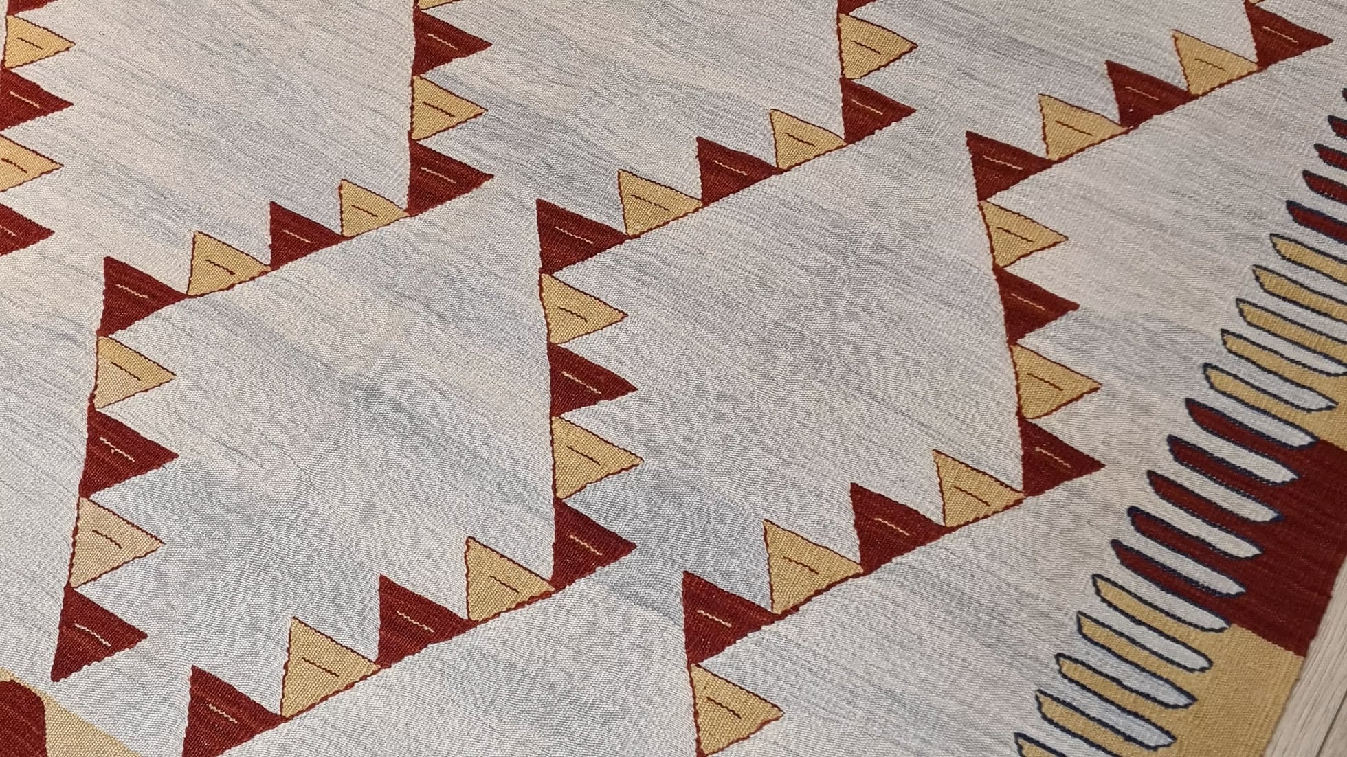 Turkish Oushak Flat-Woven Medium Area Rug in Neutral Limestone Gray and Ivory with Subtle Geometric Design