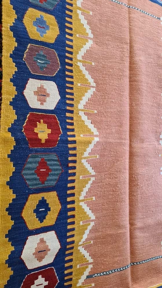 4x6 Contemporary handwoven Usak kilim rug