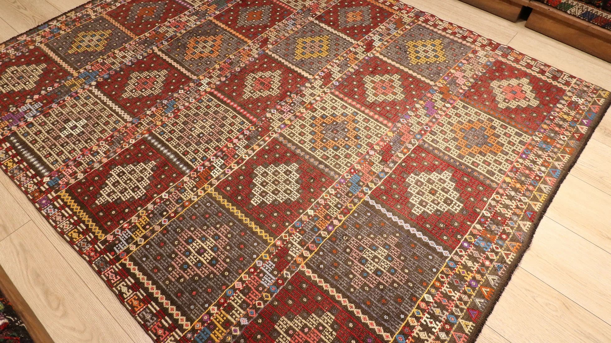Handwoven Turkish Kilim Rug in Pastel Tones