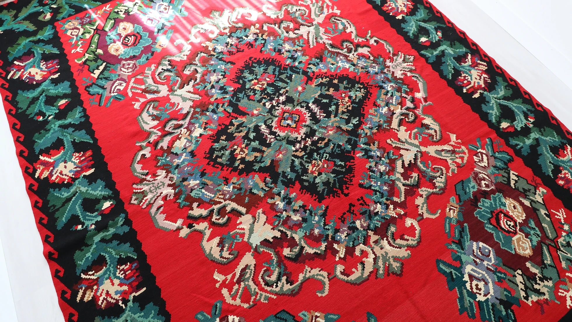 meticulously handwoven floral Moldavian Bessarabian mid-century rug with intricate details