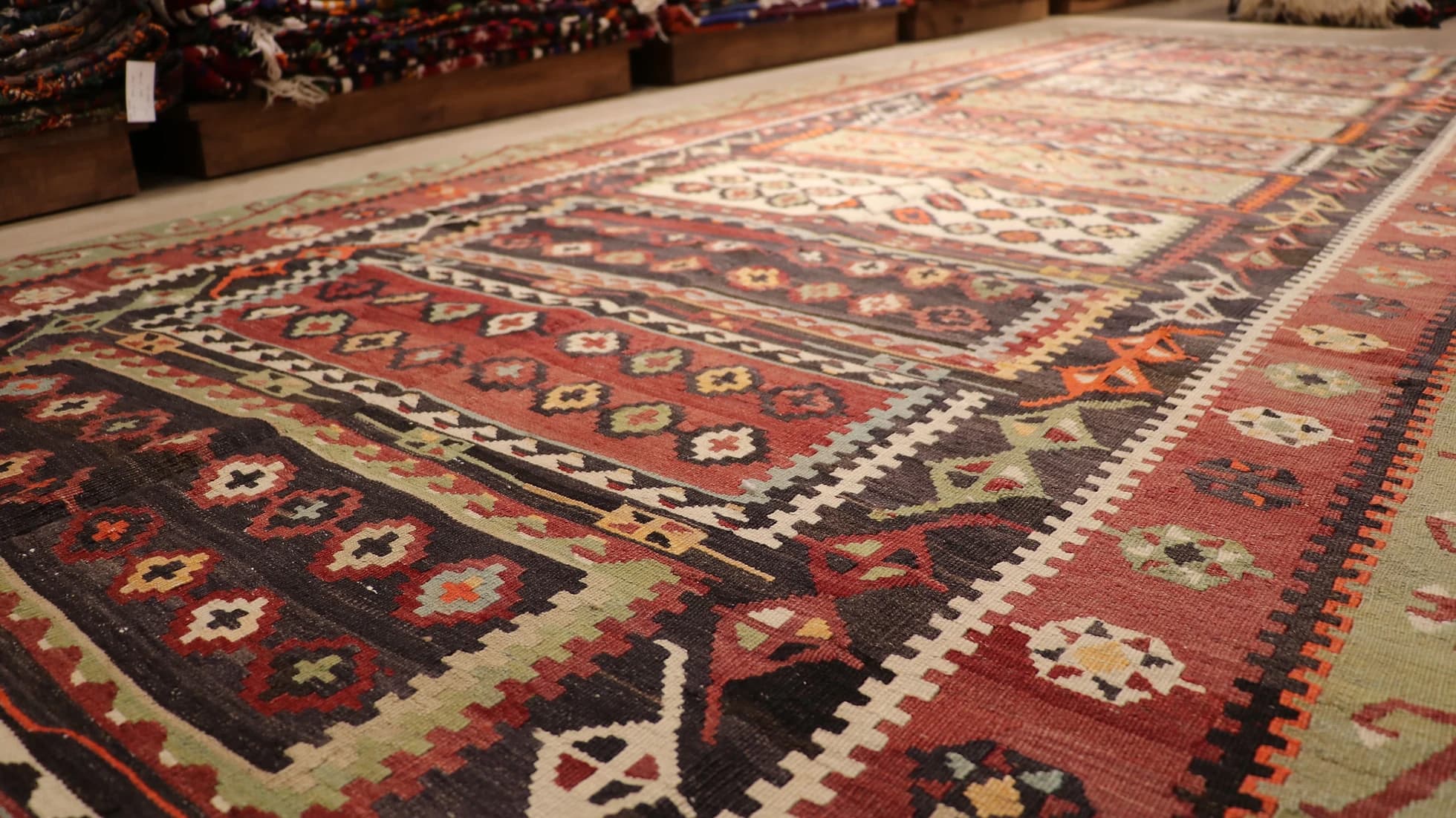 1940s vintage flat-weave tribal rug handwoven with wool for large areas