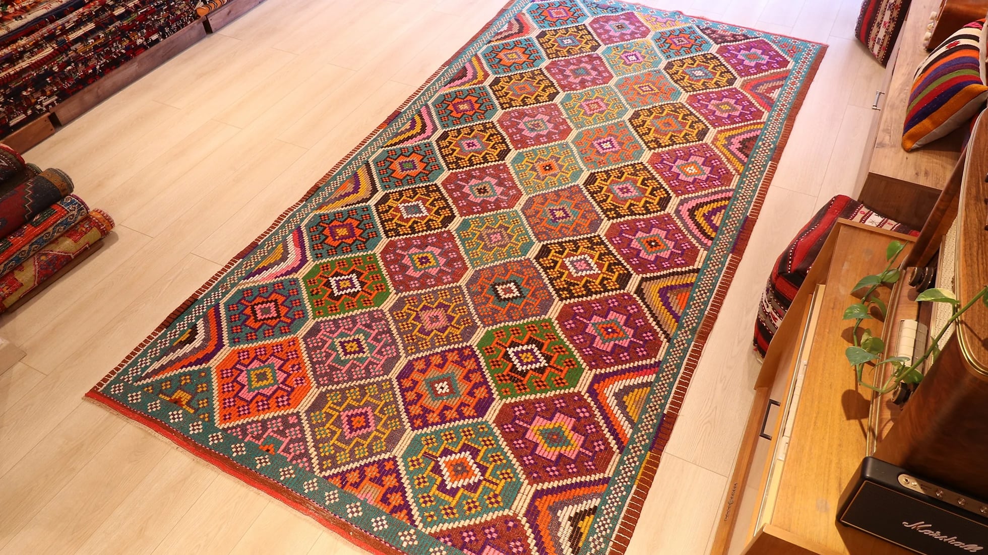 Vintage handwoven flat-weave luxury Cecim Kilim Rug in vibrant and vivid colors