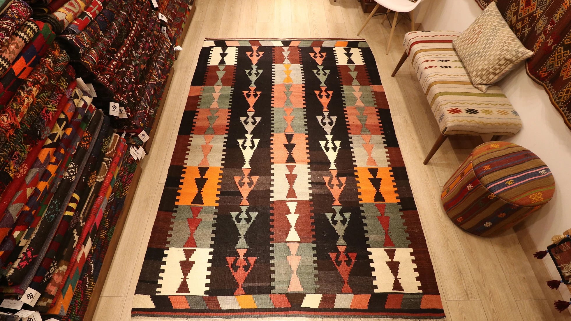 Vintage handwoven farmhouse rug from Turkey in country and Texas style