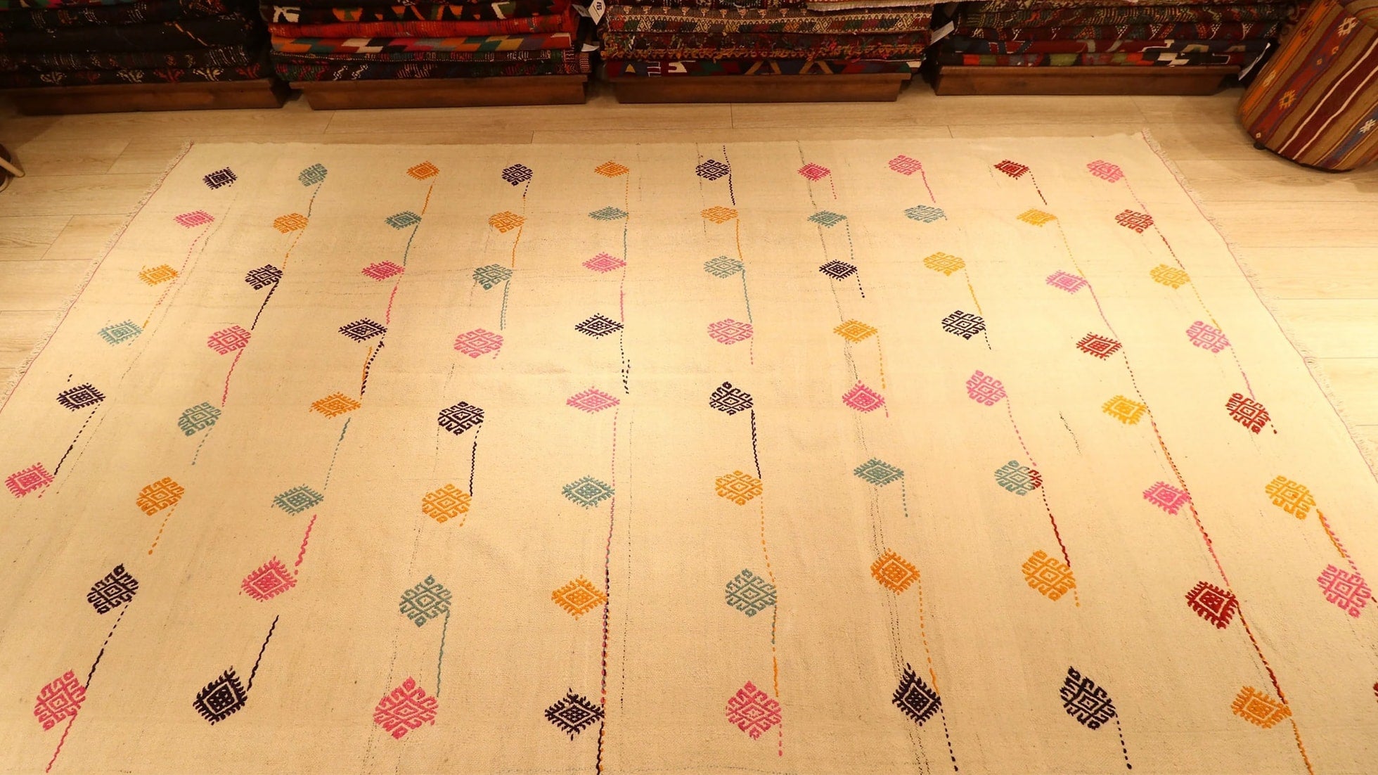 beautiful ivory flat-woven Turkish rug in bold colors in a contemporary and mid-century modern style