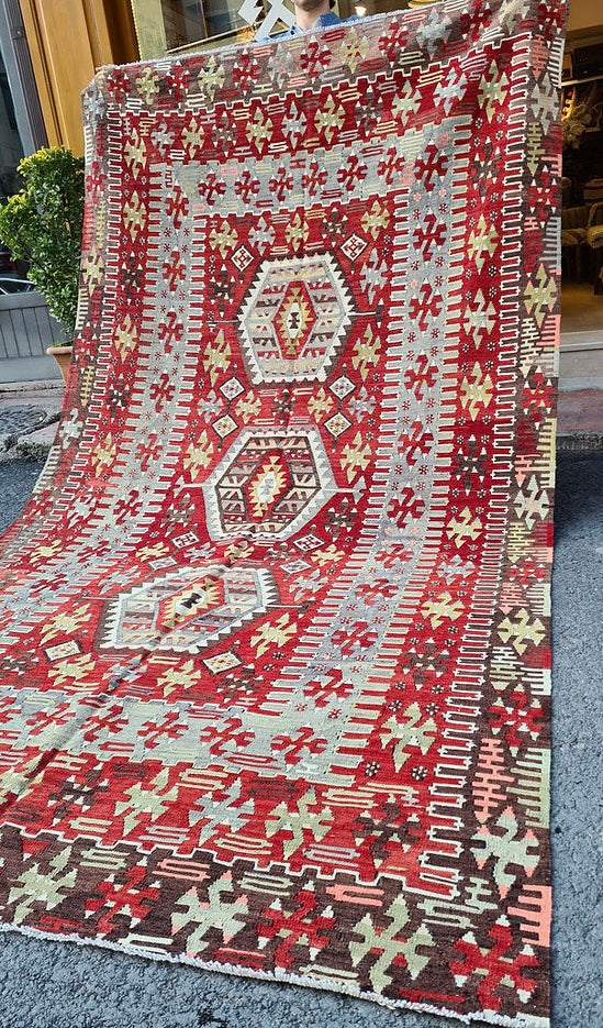 world-renowned Oushak Esme oriental flat-woven rug from Turkey handpicked meticulously by Kilim Couture New York rug gallery