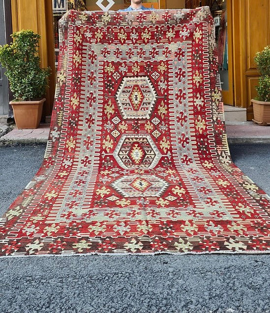 world-renowned Oushak Esme oriental flat-woven rug from Turkey handpicked meticulously by Kilim Couture New York rug gallery