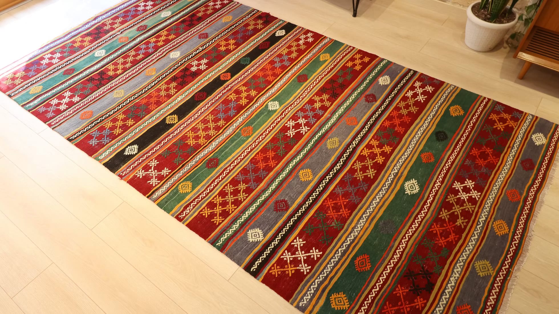 Handwoven Rustic Runner Rug Tribal Design with Earth Tones 5' x 10' – Kilim Couture