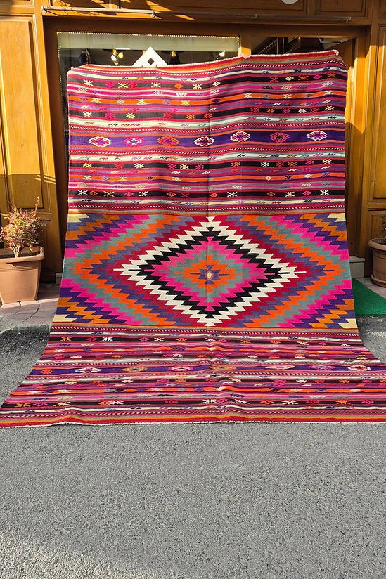 Vintage Turkish handwoven hybrid Manisa kilim with cecim bands in pink, 1960s–70s, featuring large diamonds and pastel accents