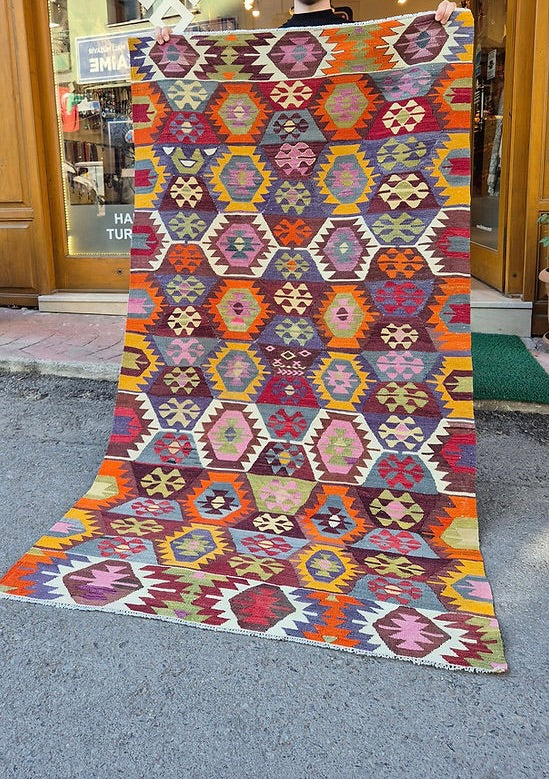 Collector-quality vintage Turkish kilim, flat-woven and artisanal – perfect as a bohemian geometric area rug or statement piece