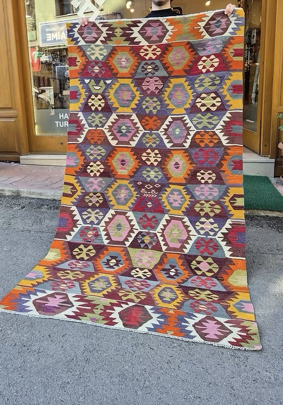 Collector-quality vintage Turkish kilim, flat-woven and artisanal – perfect as a bohemian geometric area rug or statement piece