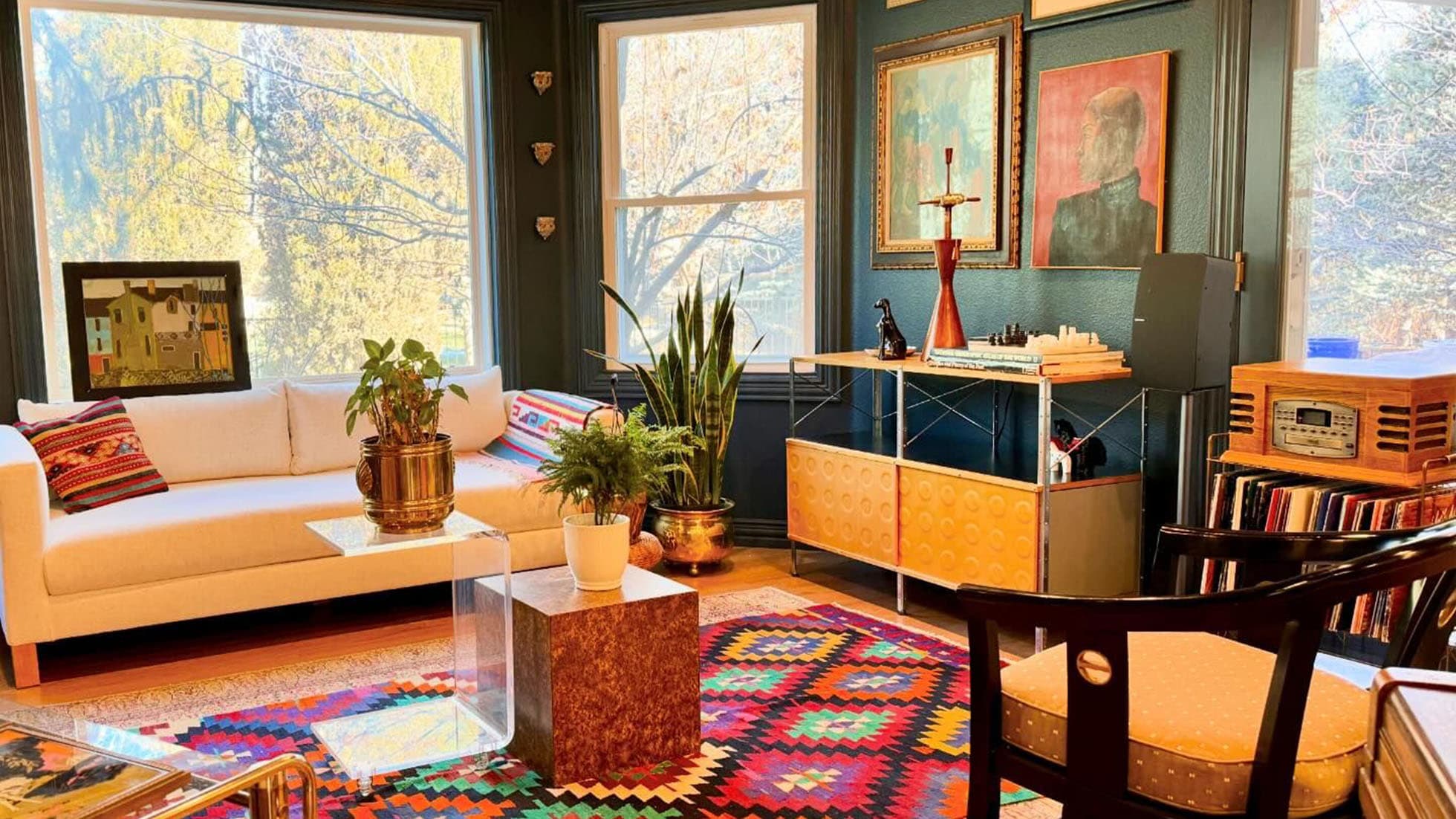 Curated Eclecticism - Navigating Maximalist Design