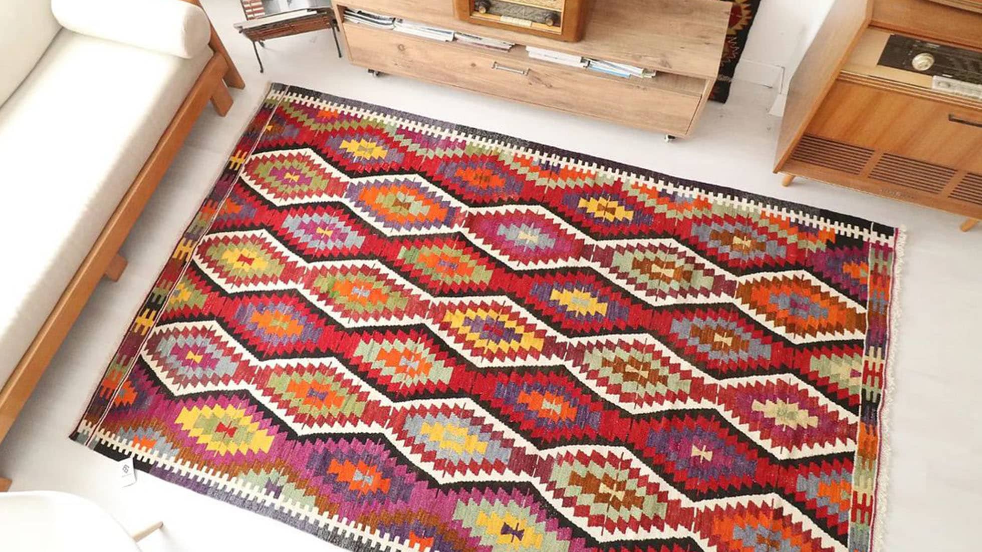 a calm and peaceful interior design setting accomplished by a one-of-a-kind KCNY kilim rug