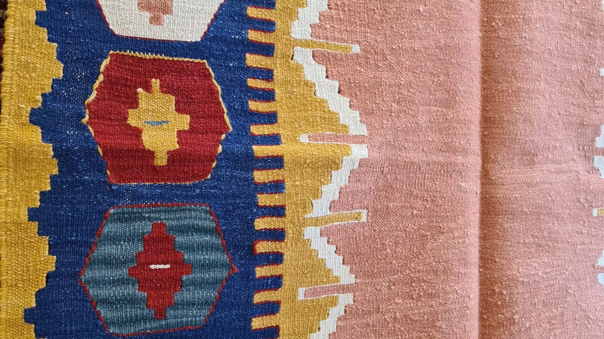 4x6 Contemporary handwoven Usak kilim rug