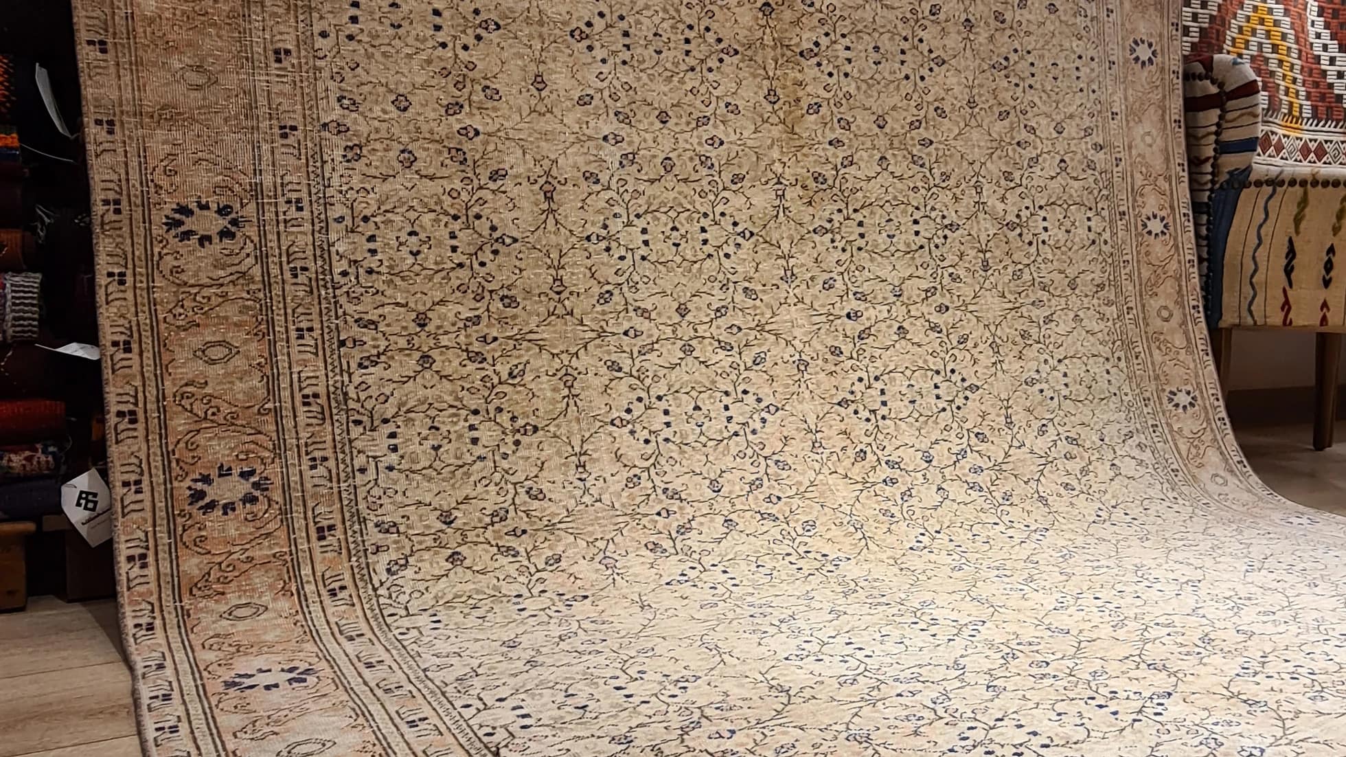 large size famous Bunyan oriental carpet in beige and ivory with floral motifs and patterns from Turkey