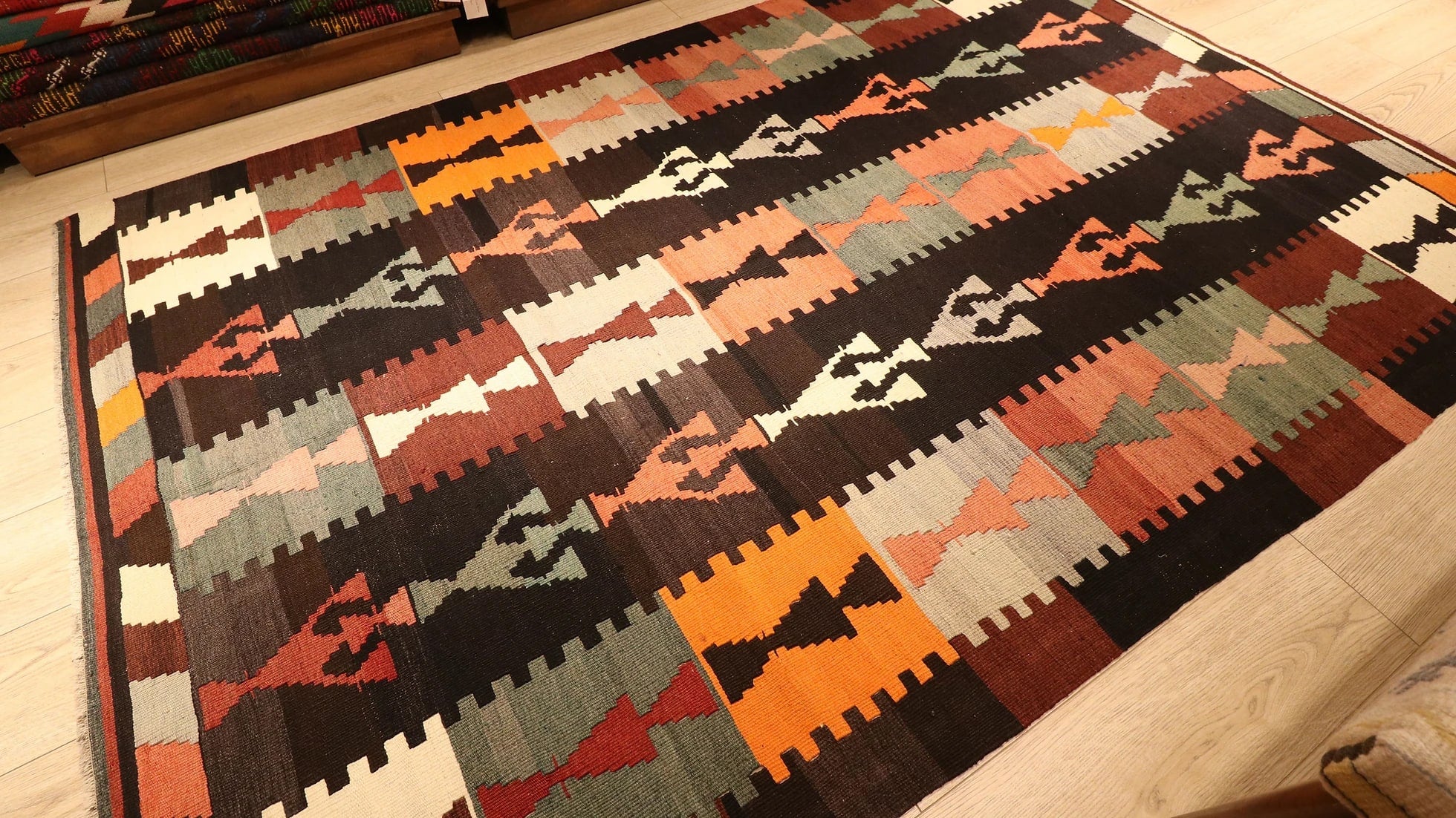 Vintage handwoven farmhouse rug from Turkey in country and Texas style