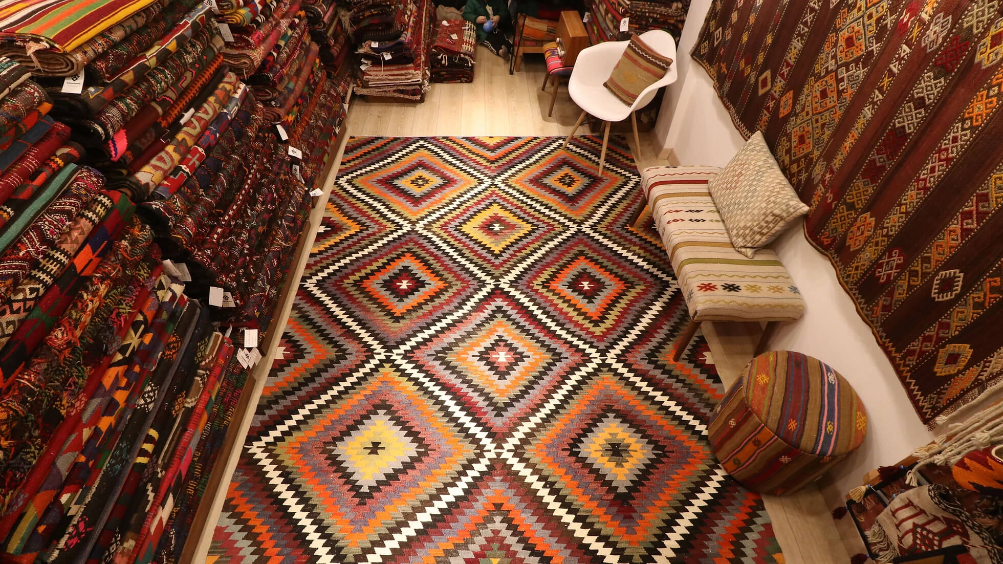 a magnificent and gorgeous mid-century Turkish flat-weave neutral rug in rustic and earthy diamond patterns from the 1960s