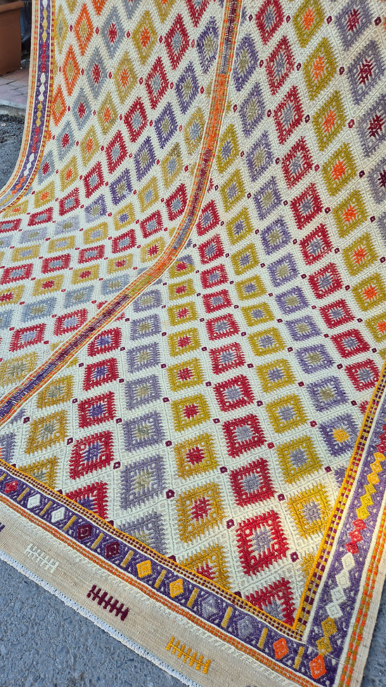 Handwoven Kurdish Kilim Rug 5x9 ft from Turkey, Featuring Colorful Geometric Patterns