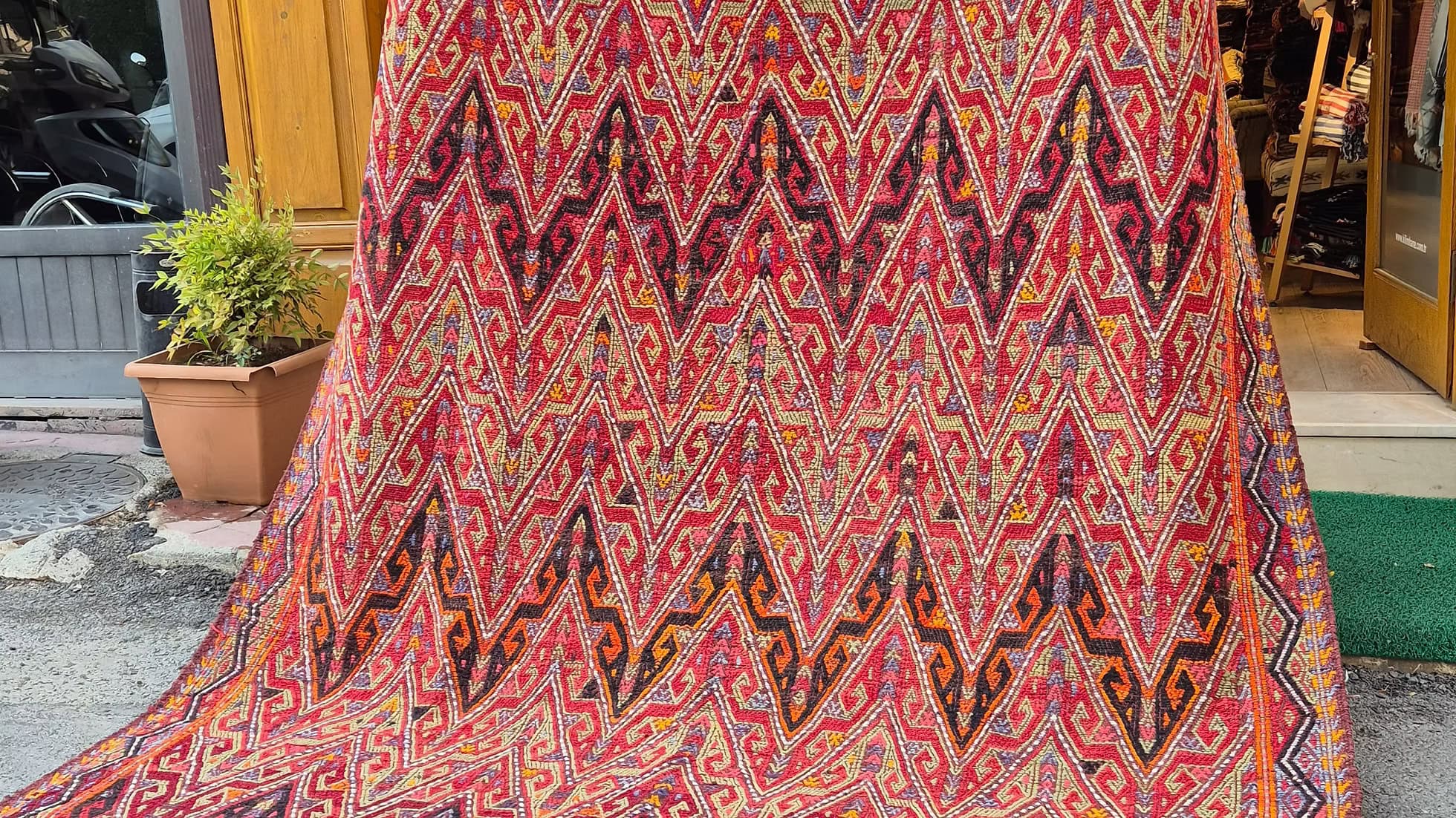 Semi-antique Cecim Kilim rug with rich texture and natural wool fibers, exclusive to Kilim Couture New York’s NYC collection for designers.