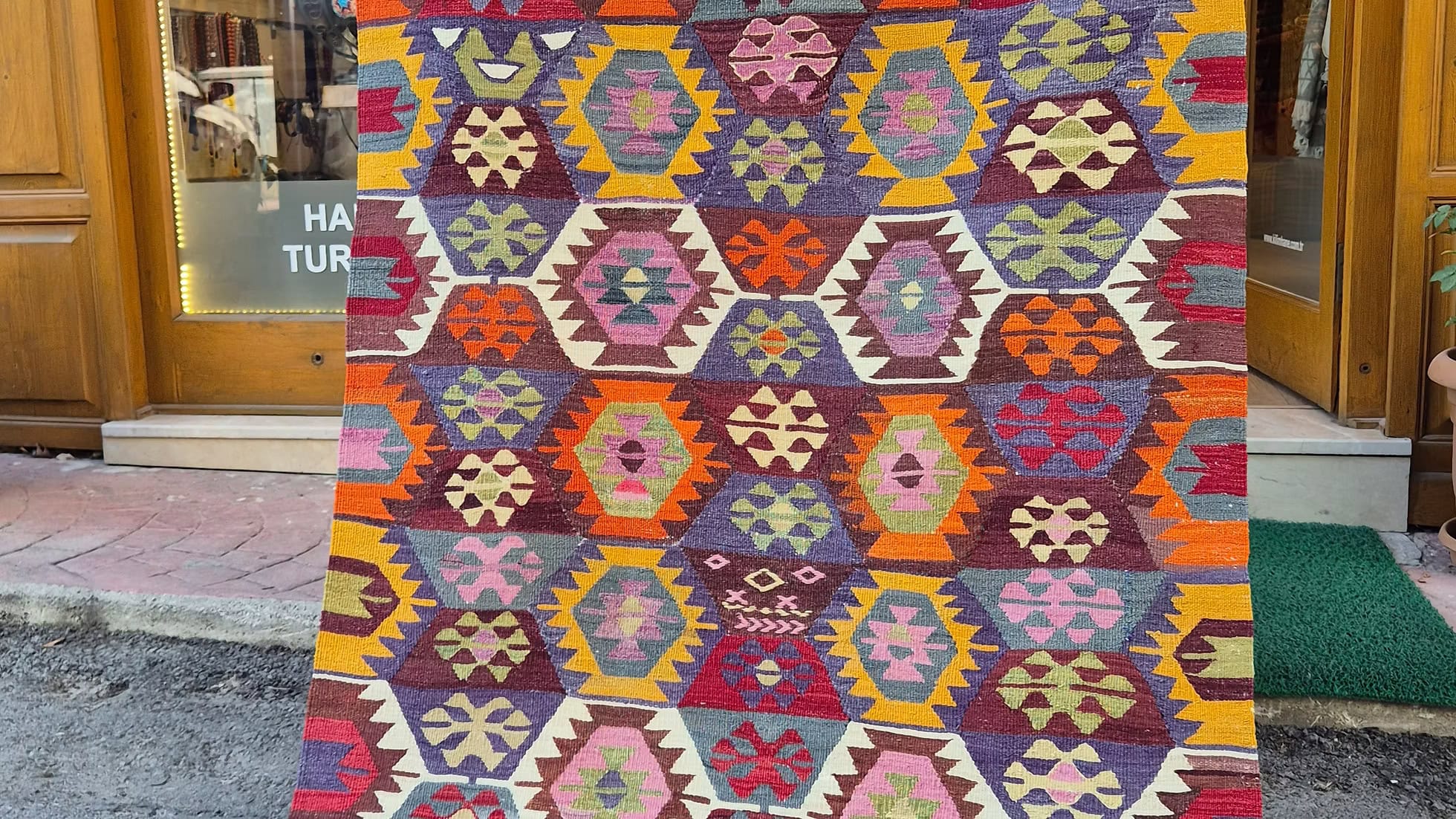 Collector-quality vintage Turkish kilim, flat-woven and artisanal – perfect as a bohemian geometric area rug or statement piece